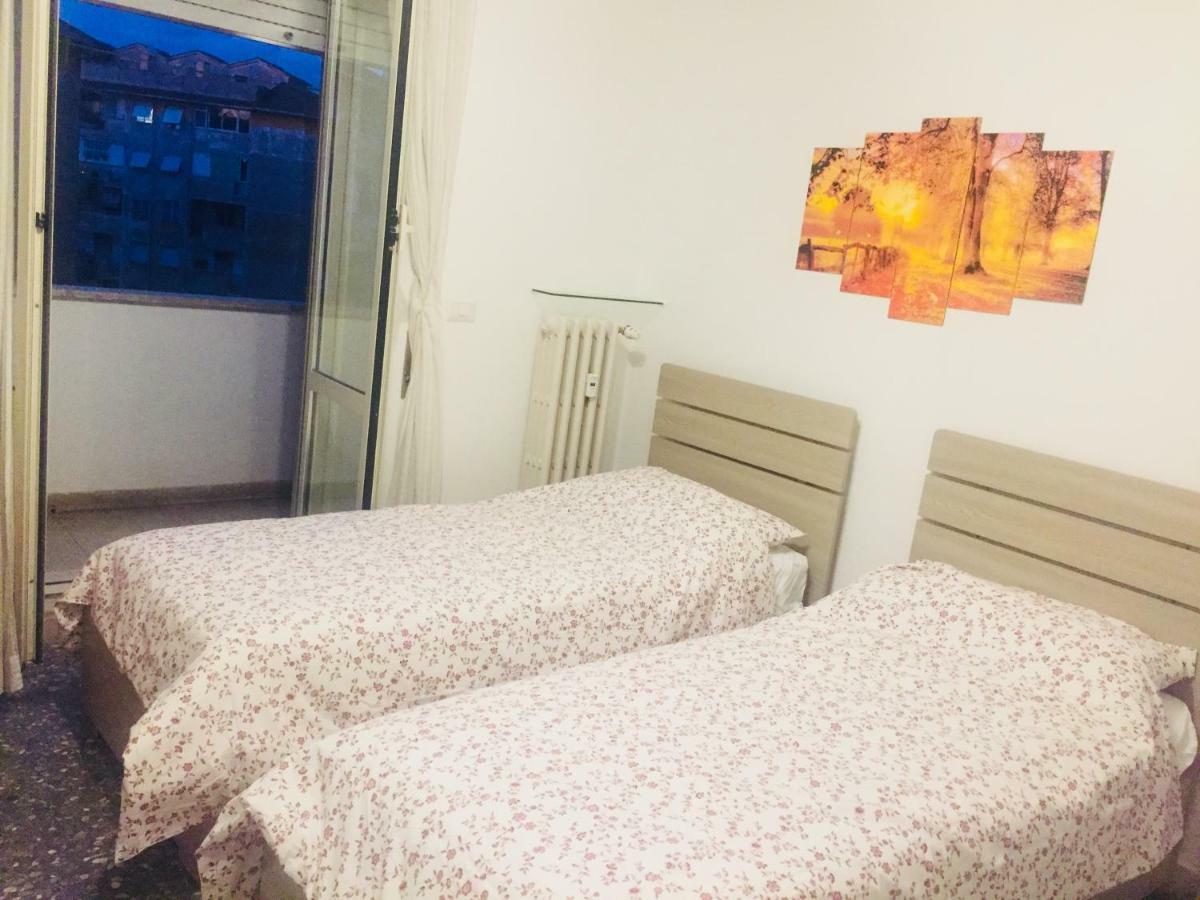 Female Dormitory For Only Female Panzió Róma Kültér fotó